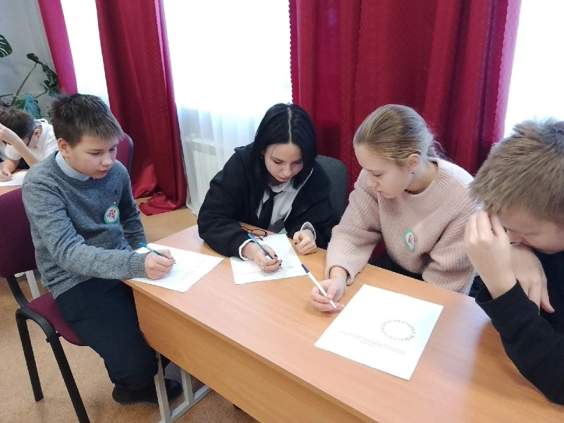 17 января 2023 года в школе села Нившера состоялся турнир знатоков русского языка &quot;Филологический эрудит&quot;.